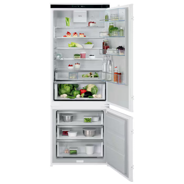 AEG 7000 Series MaxiSpace Integrated Fridge Freezer - NSC7G752ES