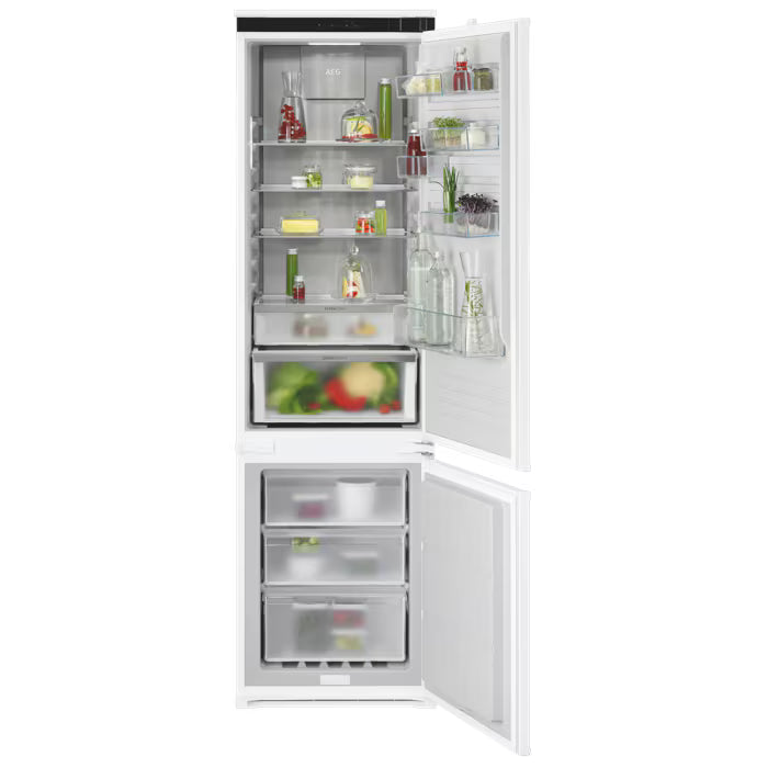 AEG 8000 Series Integrated Fridge Freezer - NSC8M192DS