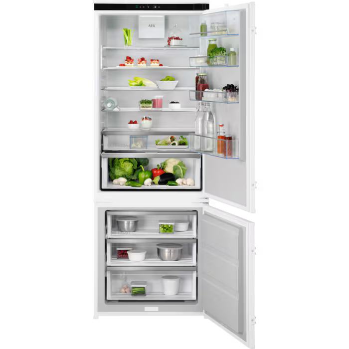 AEG 7000 Series Freestanding Fridge Freezer - White - E rated - NSC7G751ES